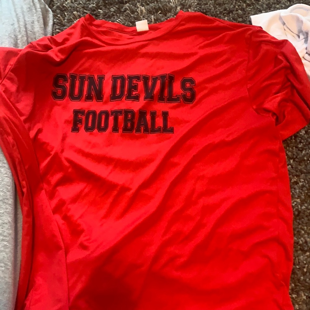 workout shirt XL